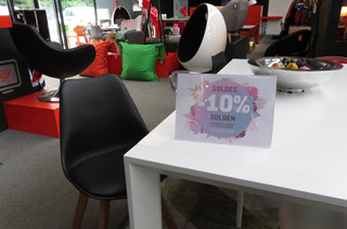 Soldes au magasin de meubles Alterego a Liege - Photo 2