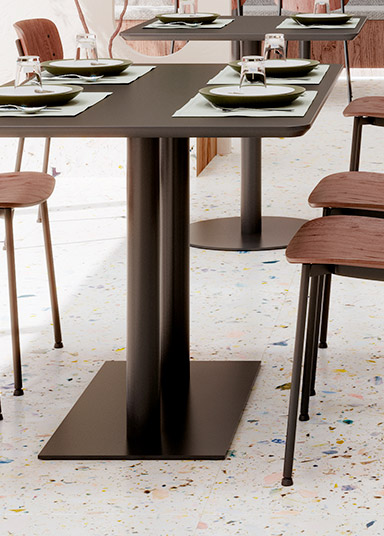 Pied de table pour HoReCa